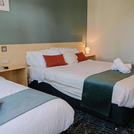 Bribie Island Hotel Bellara Extérieur photo