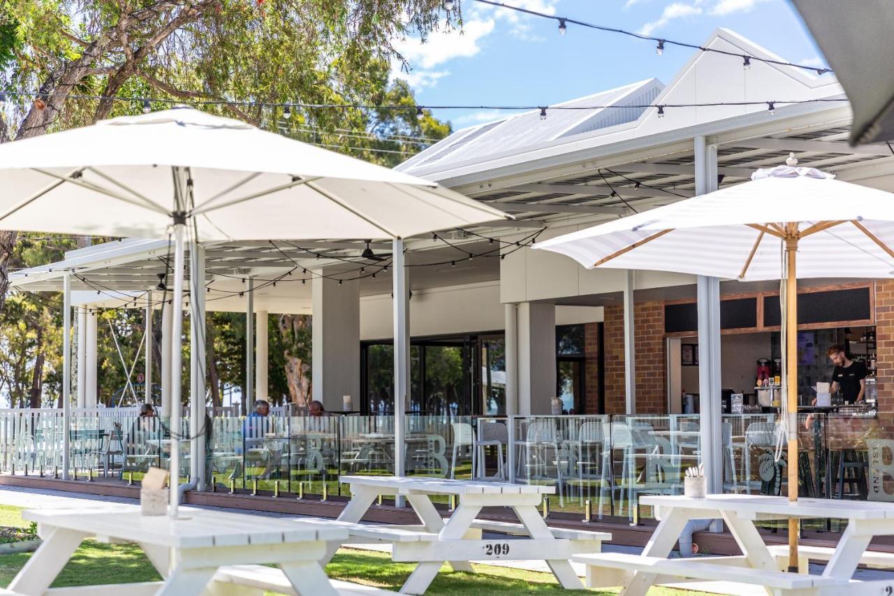 Bribie Island Hotel Bellara Extérieur photo